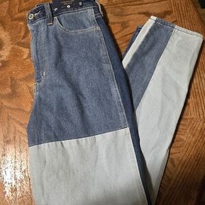 NWT Hollister Ultra High Rise Mom Jeans Colorblock 0R
